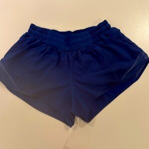 Lululemon size 6 shorts  blue